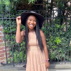 Meet your Posher, Amea